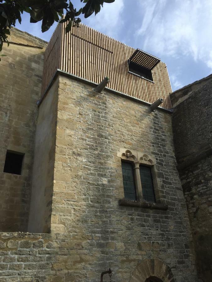 Tour Sarrazine De Montaren Montaren-et-Saint-Médiers Exterior foto